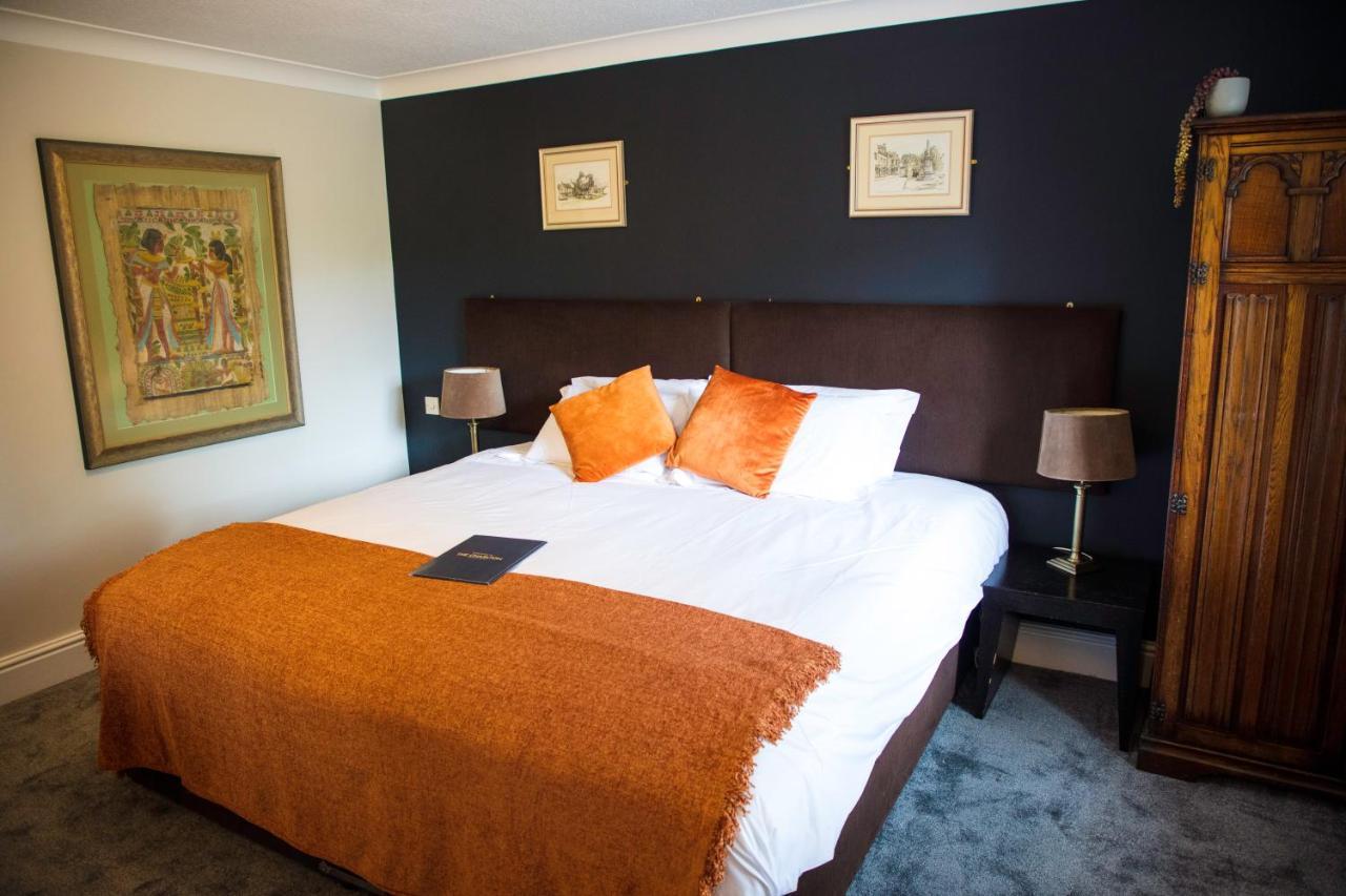 The Charlton Boutique Hotel เชลเทนแฮม ภายนอก รูปภาพ